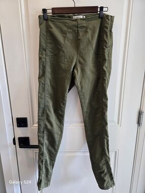 Zara Trafaluc Olive Green Pants
